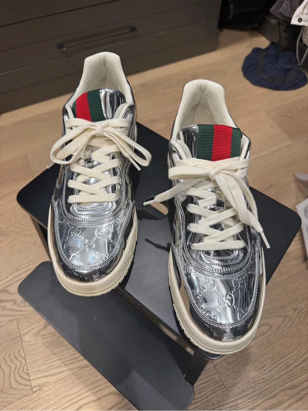 Gucci Metallic Silver Leather Low-Top Sneakers with Cream Soles